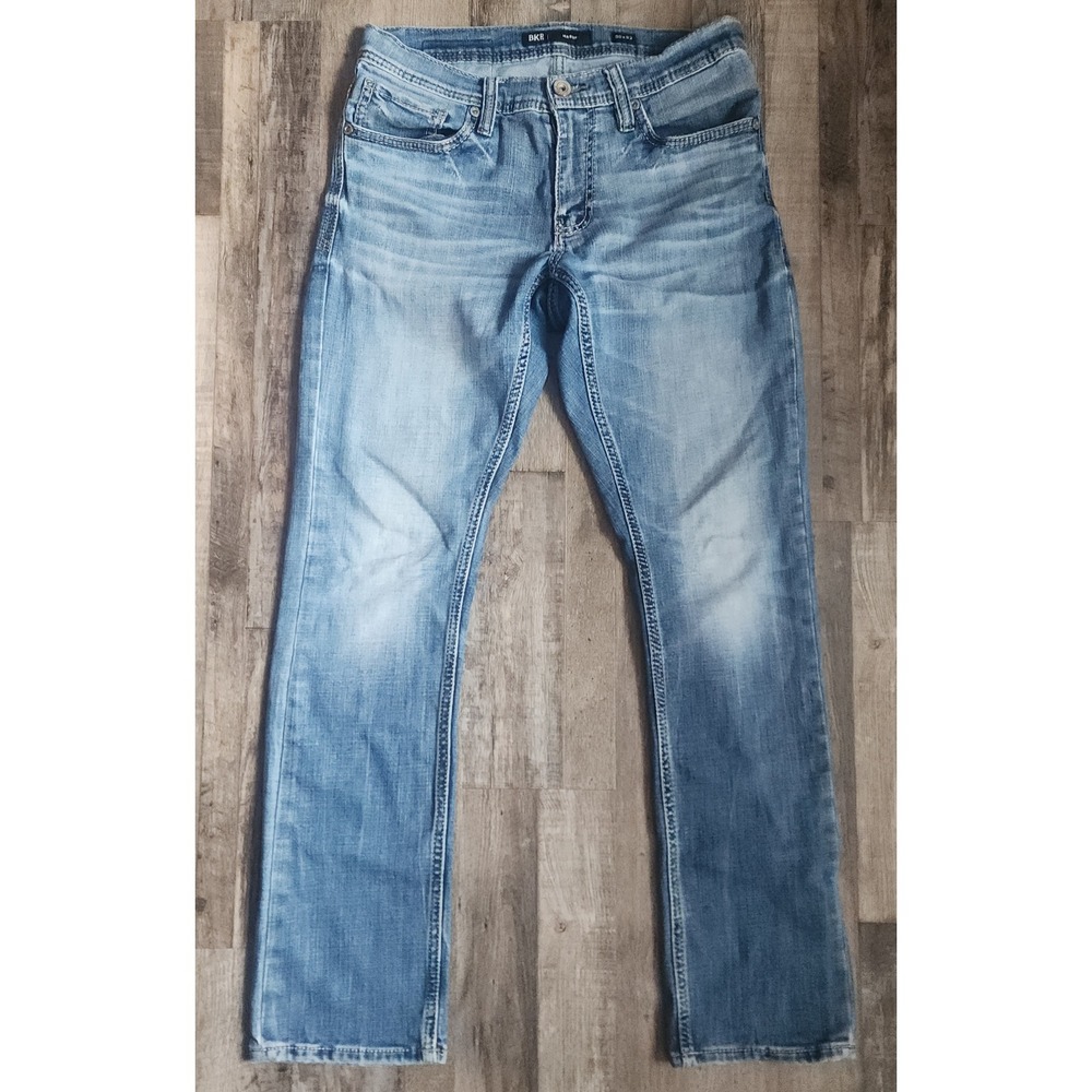 BKE Mason Jeans Mens 30x32 Light Wash Straight Leg Denim Blue Stretch Faded